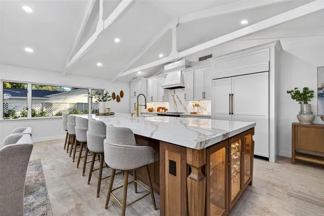 $2,550,000 | 1222 Brightwaters Boulevard Northeast, St. Petersburg, FL 33704