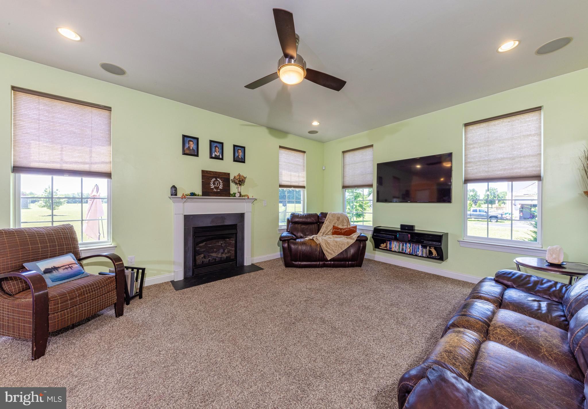 7 Fitch Horn Road Monroeville, NJ 08343 - Photo 12 of 35 Gas log Fireplace in your Family Room