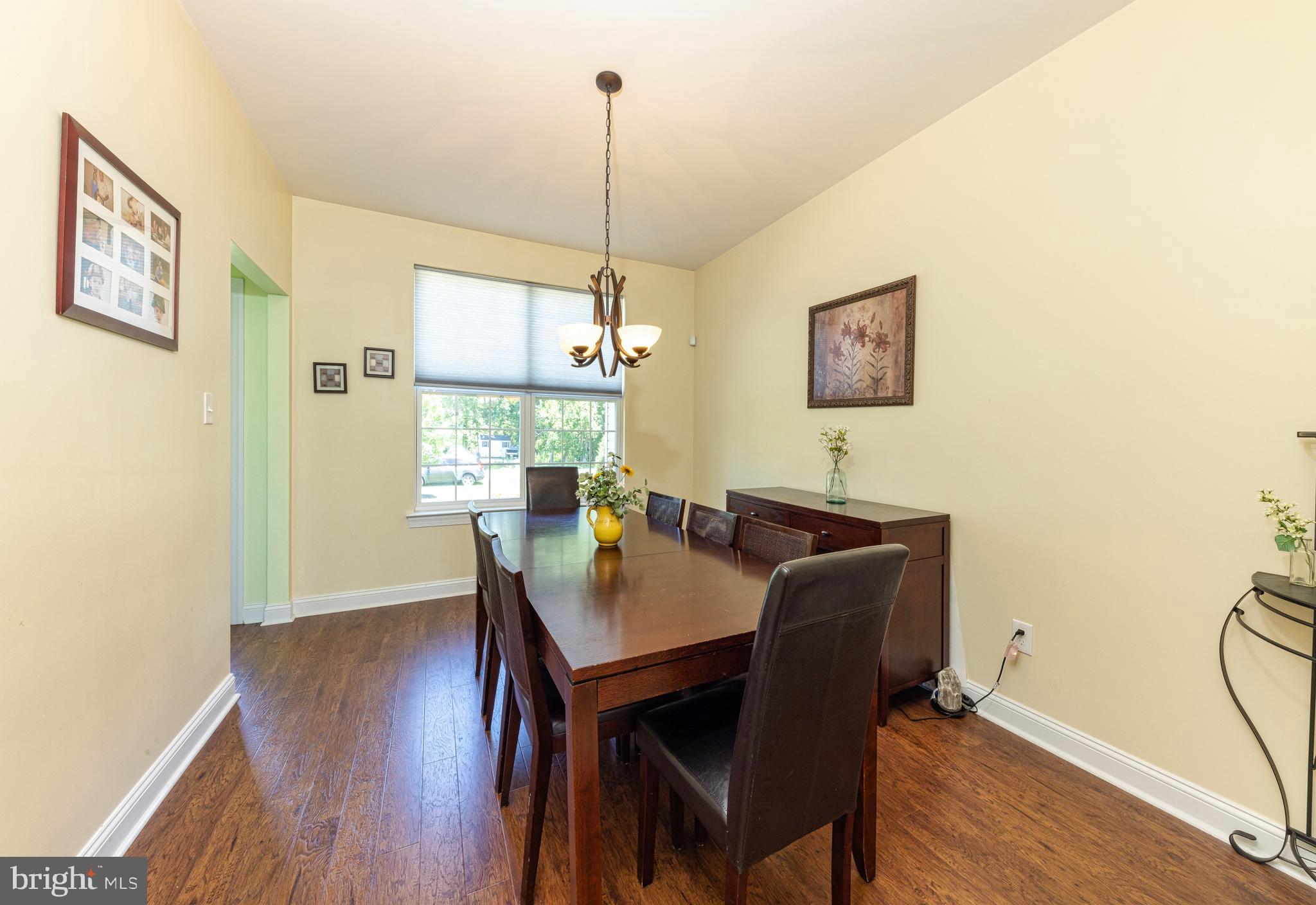 7 Fitch Horn Road Monroeville, NJ 08343 - Photo 14 of 35 Dining Room w/Beautiful Laminate hardwood flooring