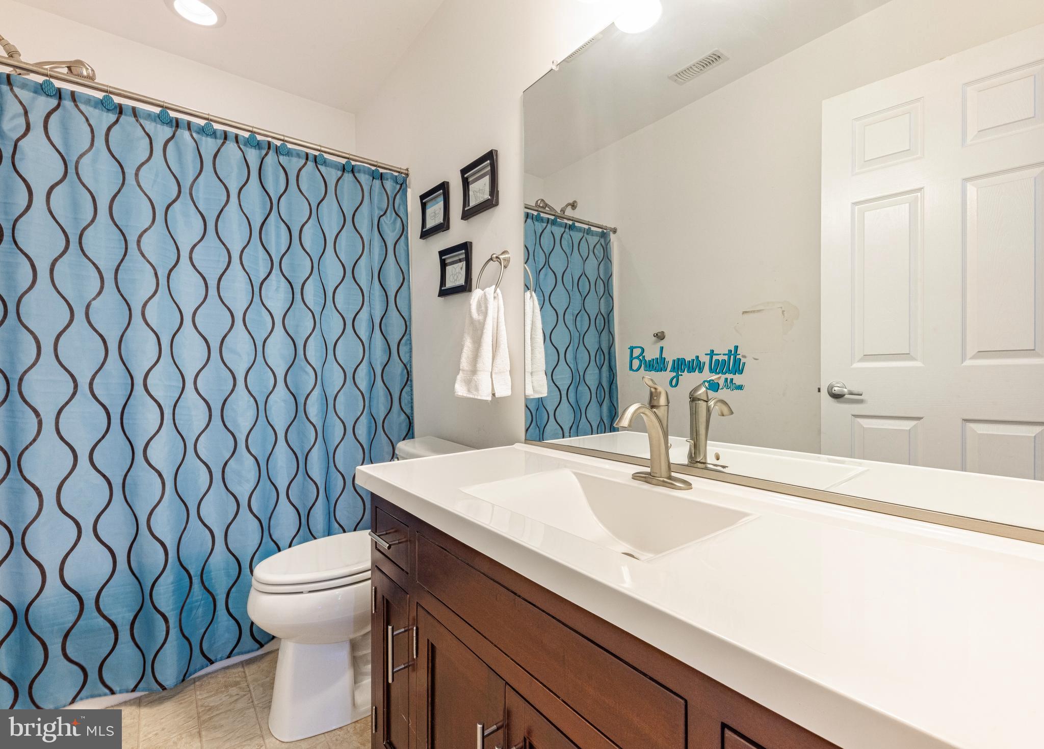 7 Fitch Horn Road Monroeville, NJ 08343 - Photo 27 of 35 Full Hall Bath upstairs w/ Custom Wood Vanity