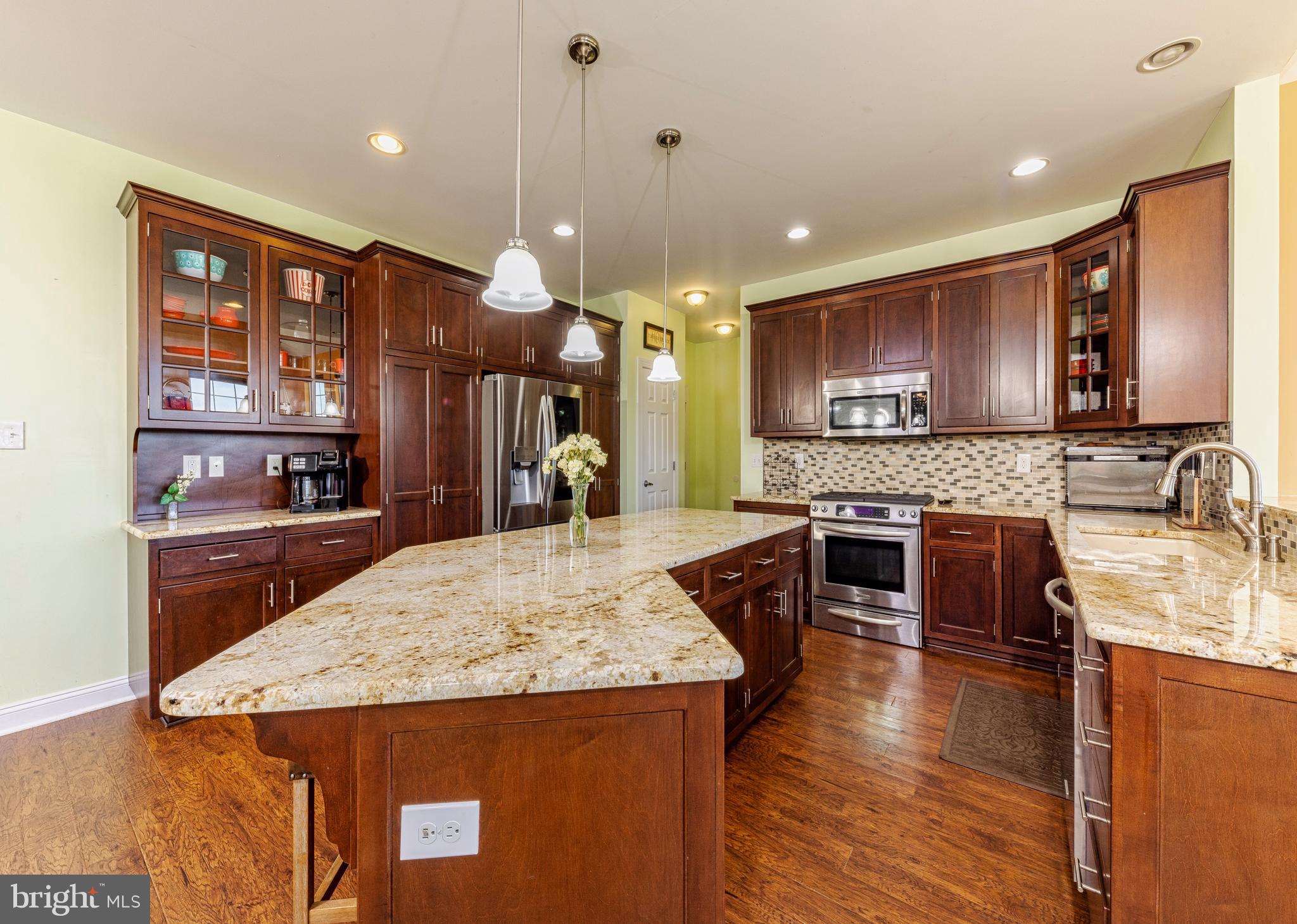 7 Fitch Horn Road Monroeville, NJ 08343 - Photo 4 of 35 Custom Cabinetry & Kitchen Aid appliances
