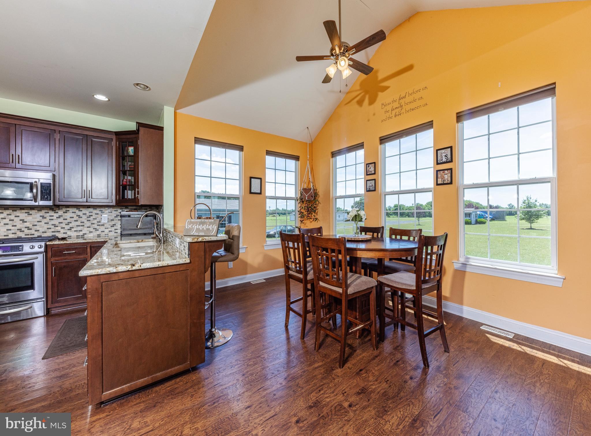 7 Fitch Horn Road Monroeville, NJ 08343 - Photo 8 of 35 Morning Room with vaulted ceilings.