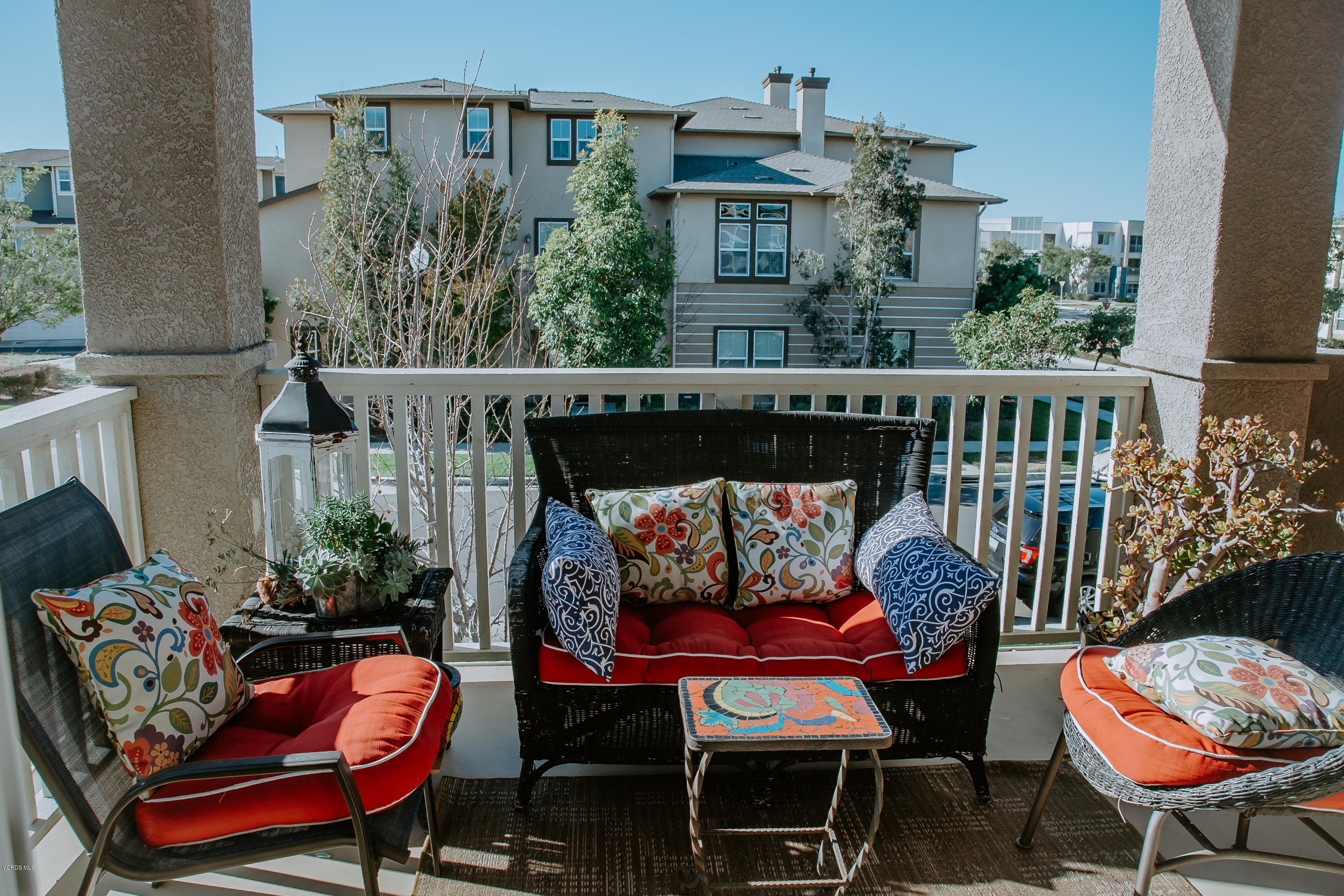 3012 Moonlight Park Avenue Oxnard, CA 93036 - Photo 4 of 59 a view of a chairs in balcony