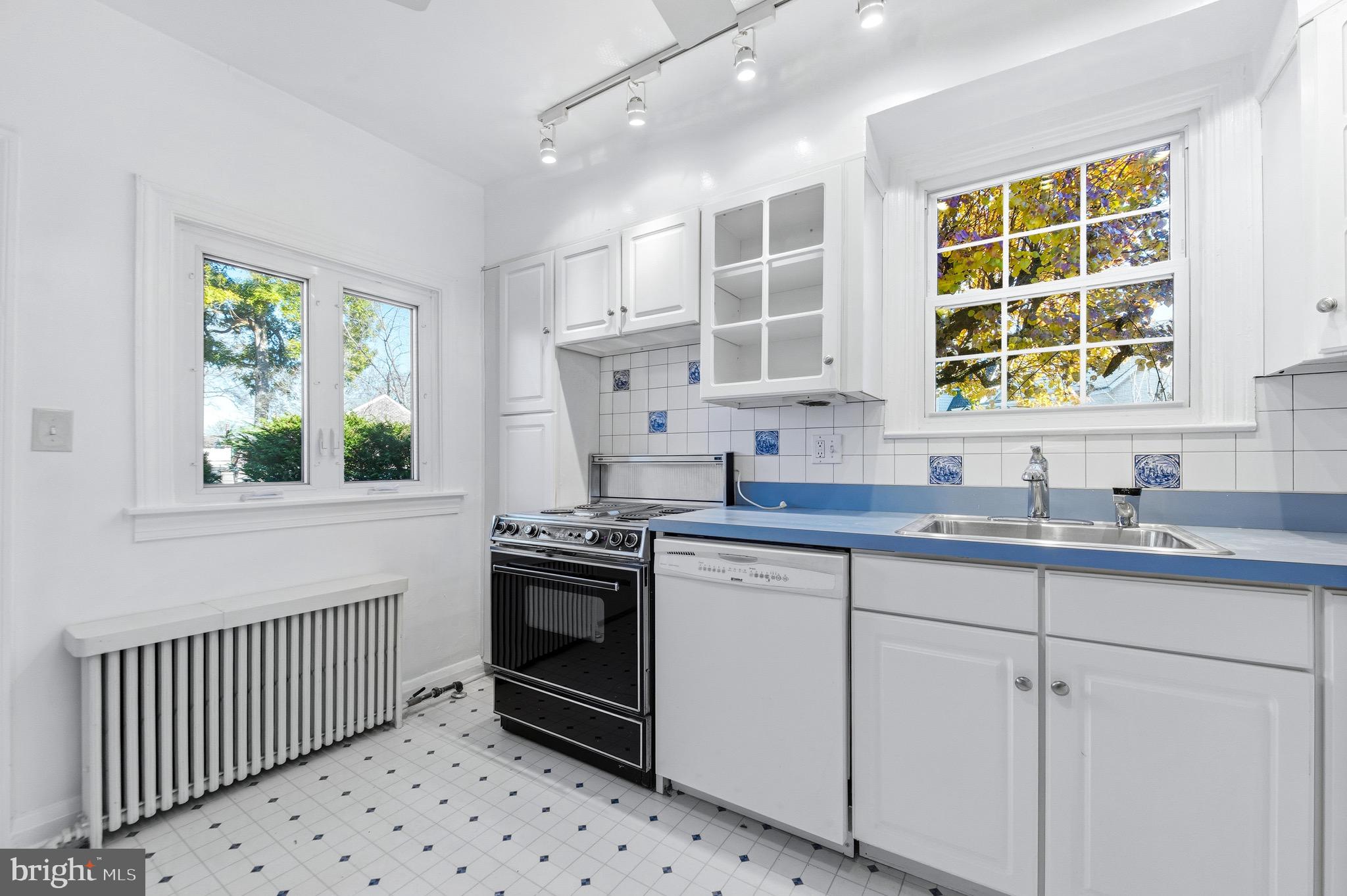 13 Harrison Avenue North Baltimore, MD 21220 - Photo 21 of 52