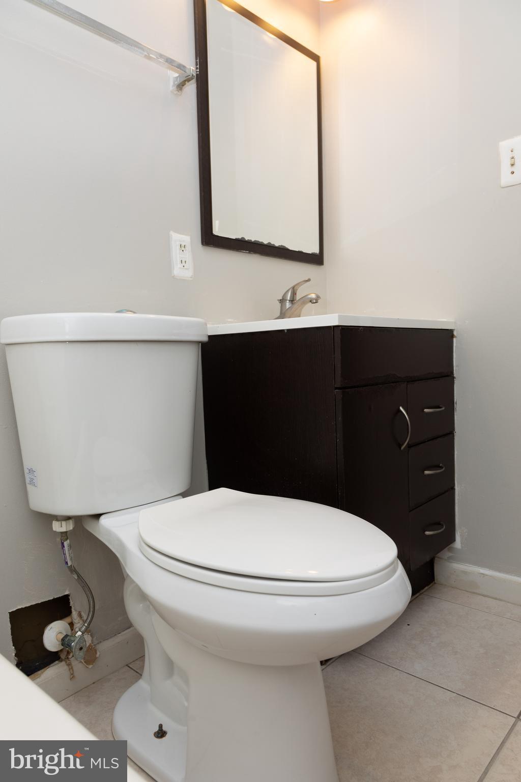 4110 West Cold Spring Lane Baltimore, MD 21215 - Photo 24 of 38 Upper Level Bath