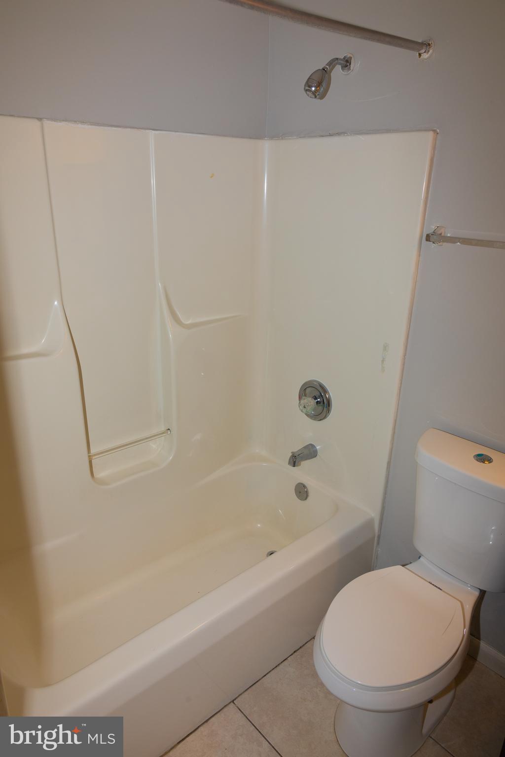 4110 West Cold Spring Lane Baltimore, MD 21215 - Photo 26 of 38 Upper Level Bath