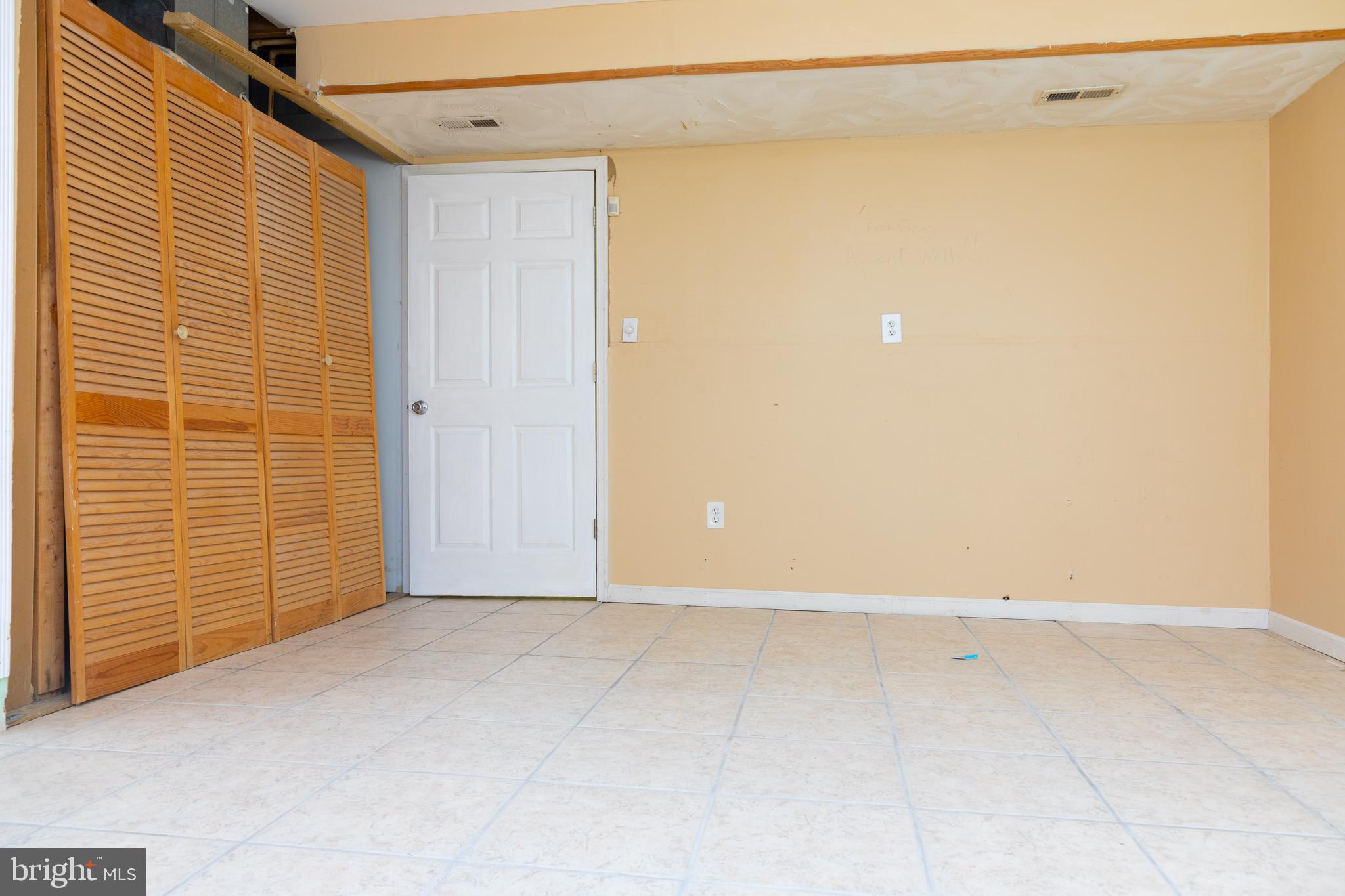 4110 West Cold Spring Lane Baltimore, MD 21215 - Photo 28 of 38 Basement Bedroom