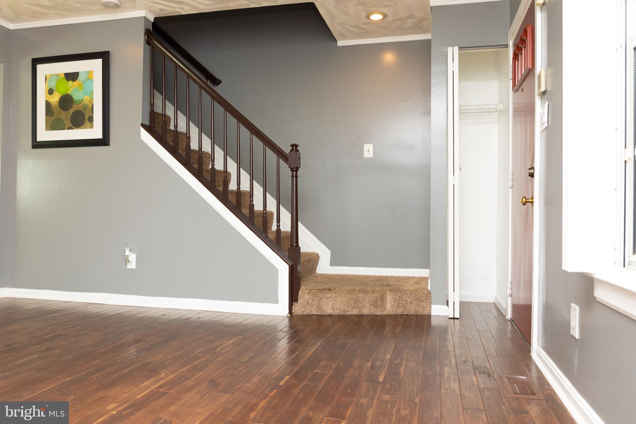 4110 West Cold Spring Lane Baltimore, MD 21215 - Photo 6 of 38 Living Room