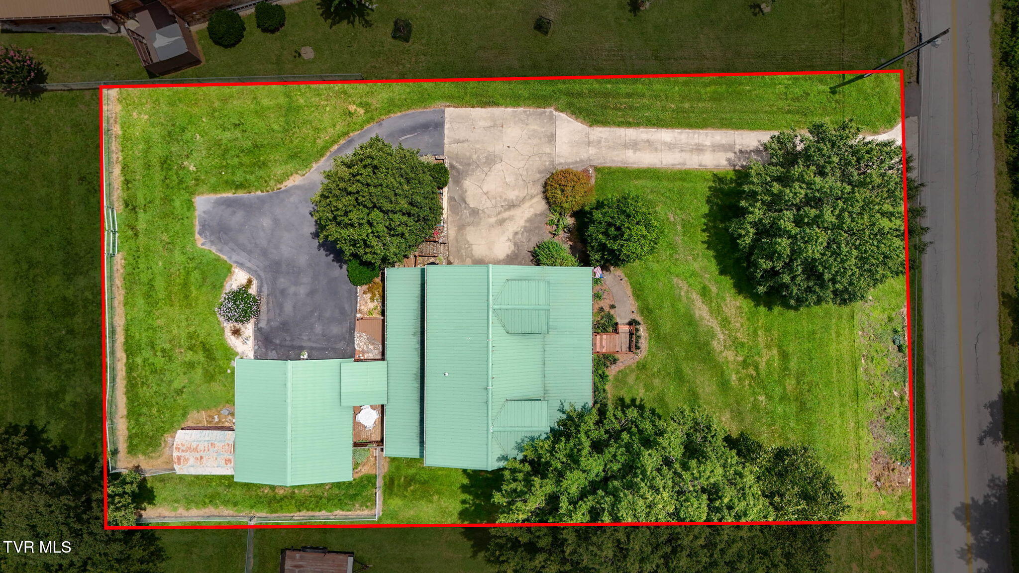 300 Barr Road Blountville, TN 37617 - Photo 12 of 84 12-web-or-mls-300 Barr Rd Drone SM-13