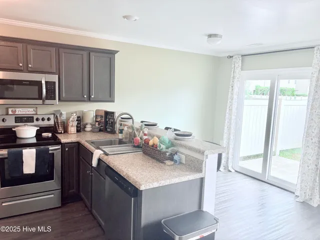 $1,600 | 456 Sullivan Loop Road, Midway Park, NC 28544