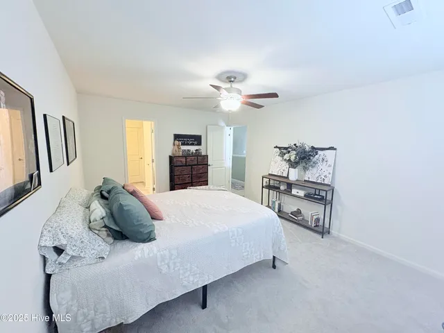 $1,600 | 456 Sullivan Loop Road, Midway Park, NC 28544