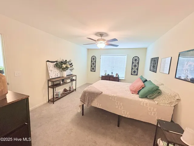 $1,600 | 456 Sullivan Loop Road, Midway Park, NC 28544