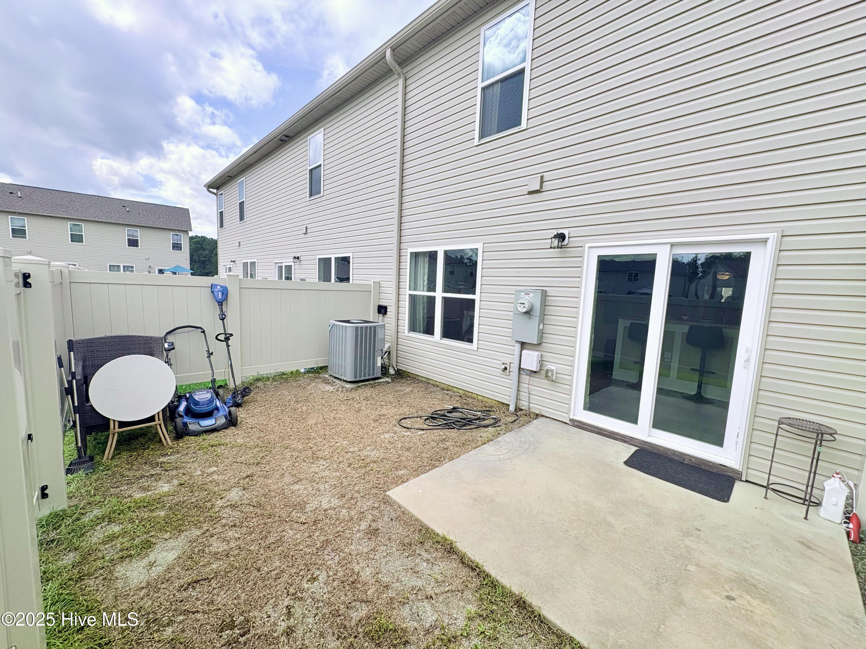 456 Sullivan Loop Road Midway Park, NC 28544 - Photo 4 of 31 unnamed - 2025-08-25T105902.939