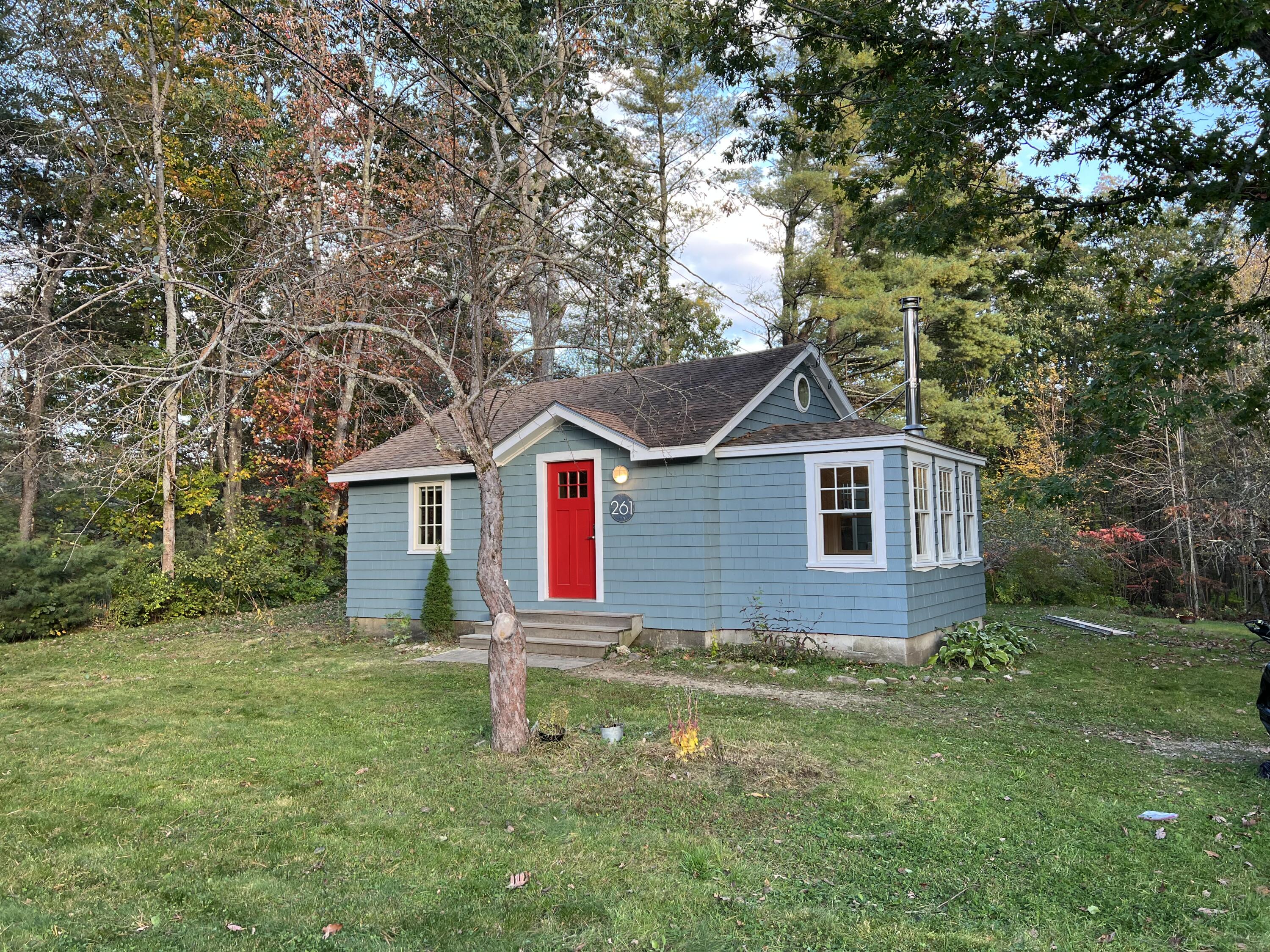 261 Cole Road Kennebunk, ME 04043 - Photo 2 of 23 IMG-6668