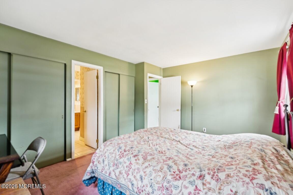 26 Lexington Road Howell, NJ 07731 - Photo 17 of 35 18