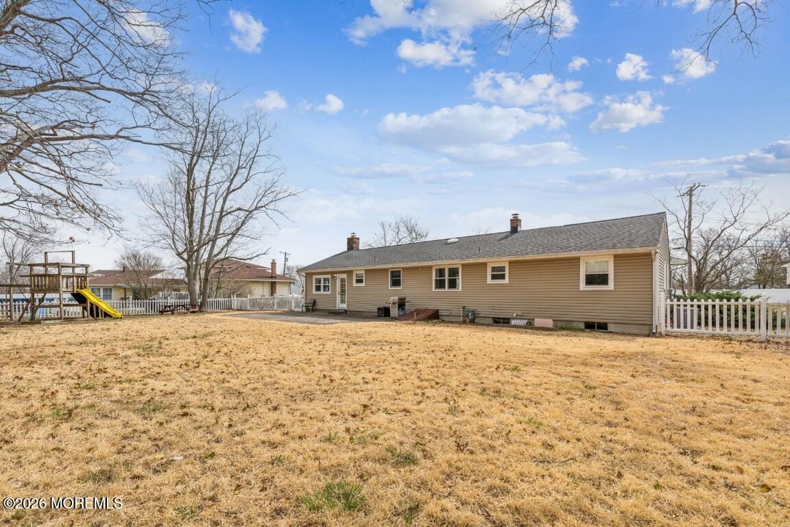 26 Lexington Road Howell, NJ 07731 - Photo 30 of 35 34