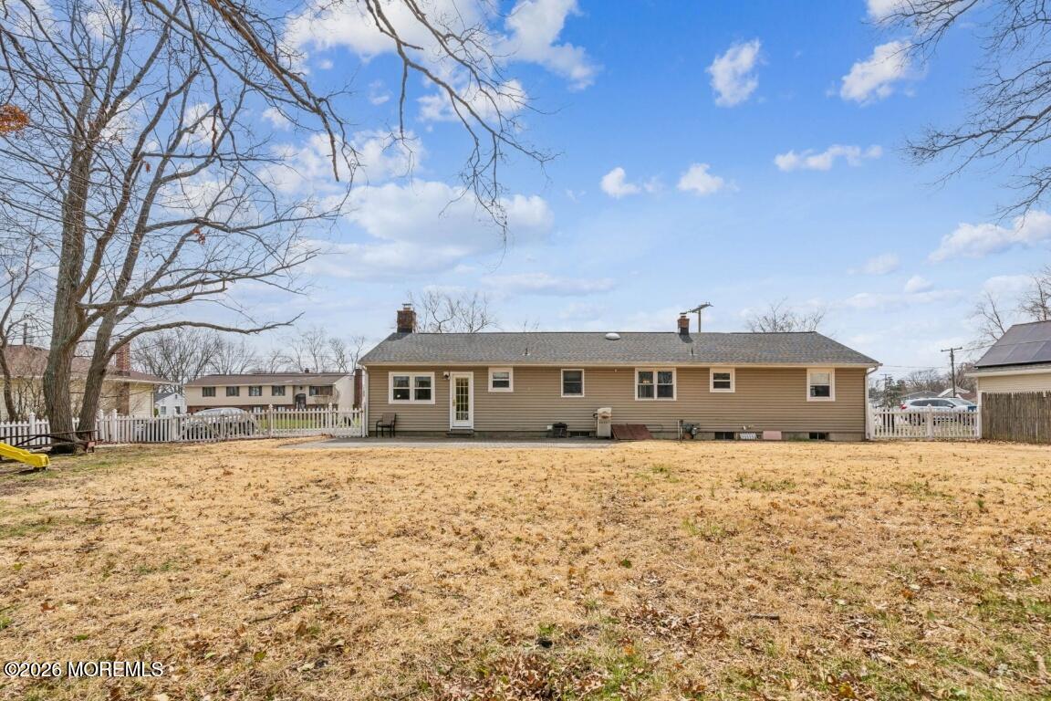 26 Lexington Road Howell, NJ 07731 - Photo 5 of 8 35