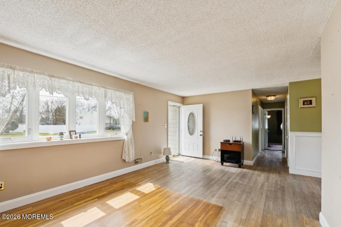 26 Lexington Road Howell, NJ 07731 - Photo 6 of 35 7