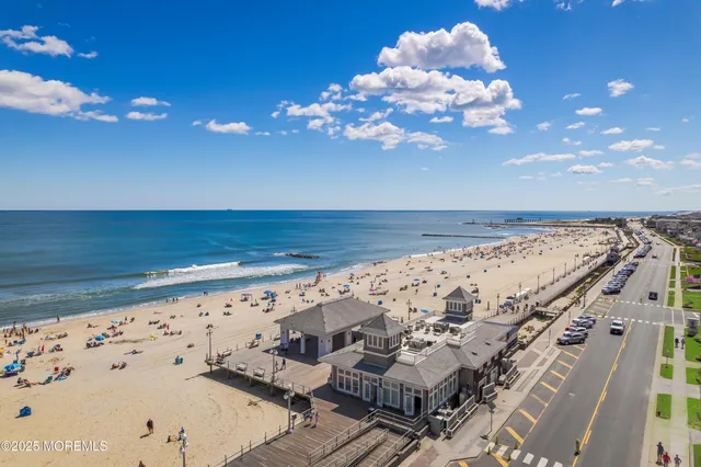 $1,389,000 | 1 Railroad Avenue, Unit C2, Avon-by-the-Sea, NJ 07717