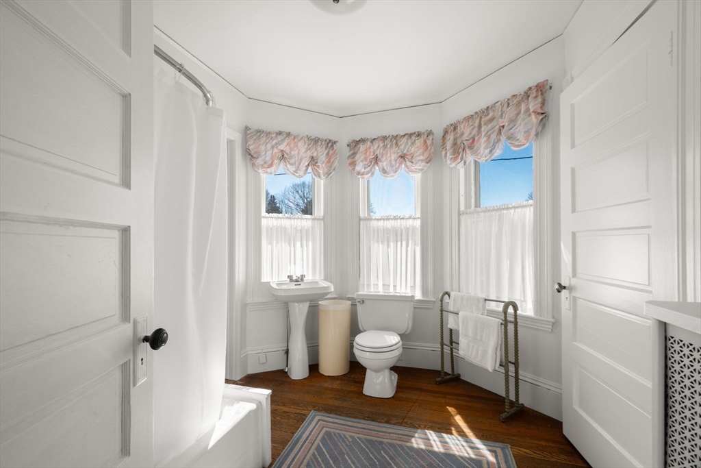 27 Evans Road Marblehead, MA 01945 - Photo 16 of 33