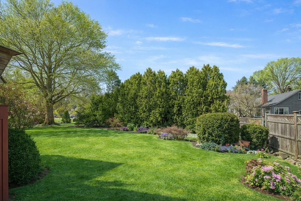 27 Evans Road Marblehead, MA 01945 - Photo 25 of 33