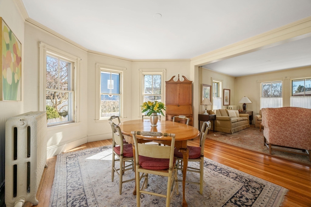 27 Evans Road Marblehead, MA 01945 - Photo 8 of 33