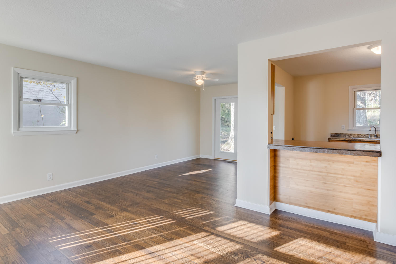 7803 Hancock Road Chattanooga, TN 37416 - Photo 12 of 26 Open to dining and kitchen
