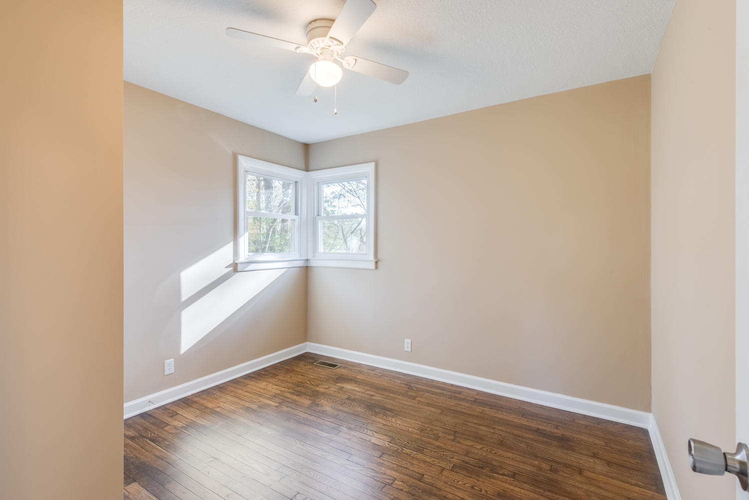 7803 Hancock Road Chattanooga, TN 37416 - Photo 22 of 26 Bedroom 2