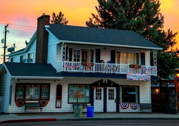 $839,000 | 323 Main Street, Bridgeport, CA 93517