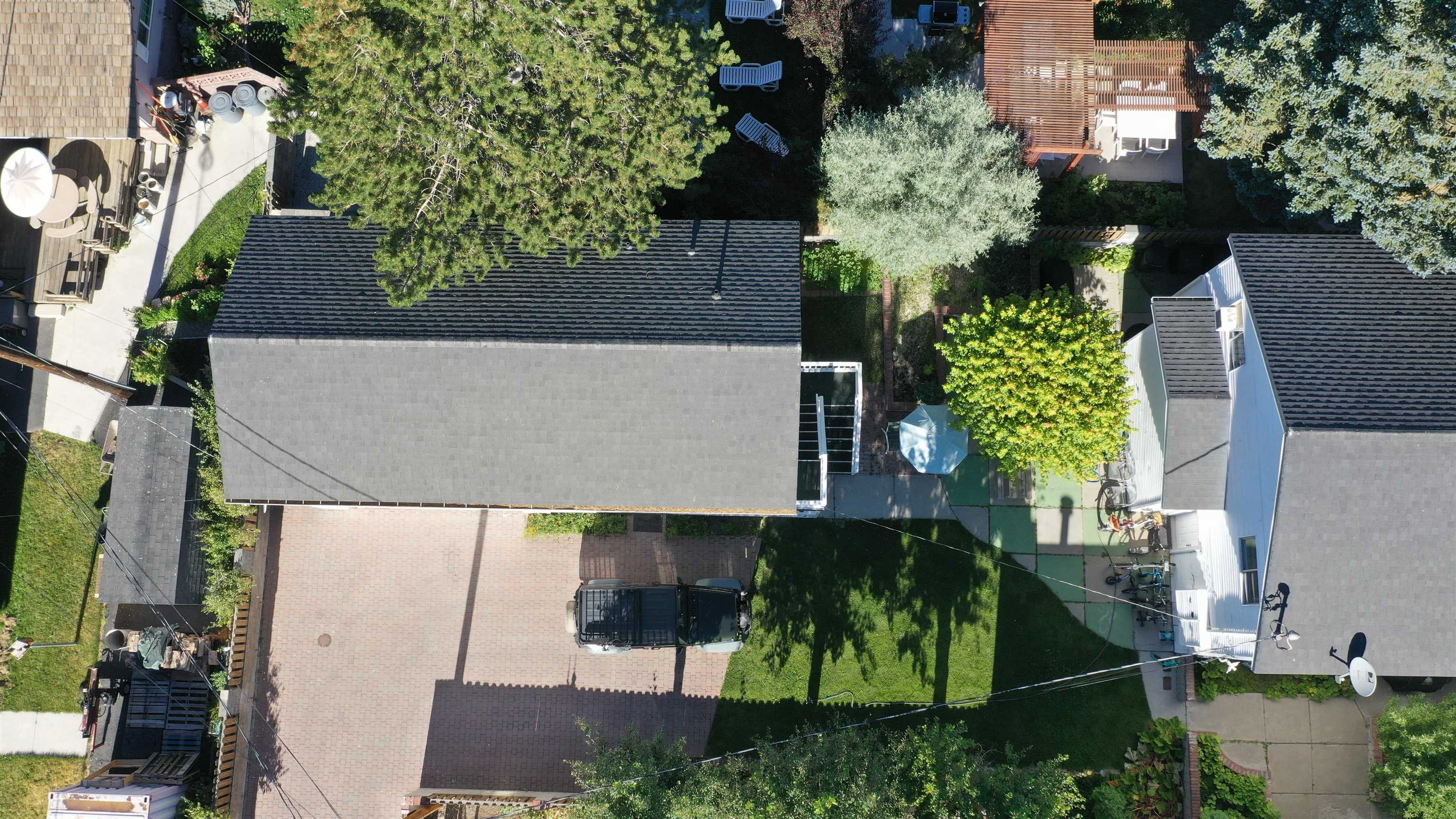 323 Main Street Bridgeport, CA 93517 - Photo 6 of 38