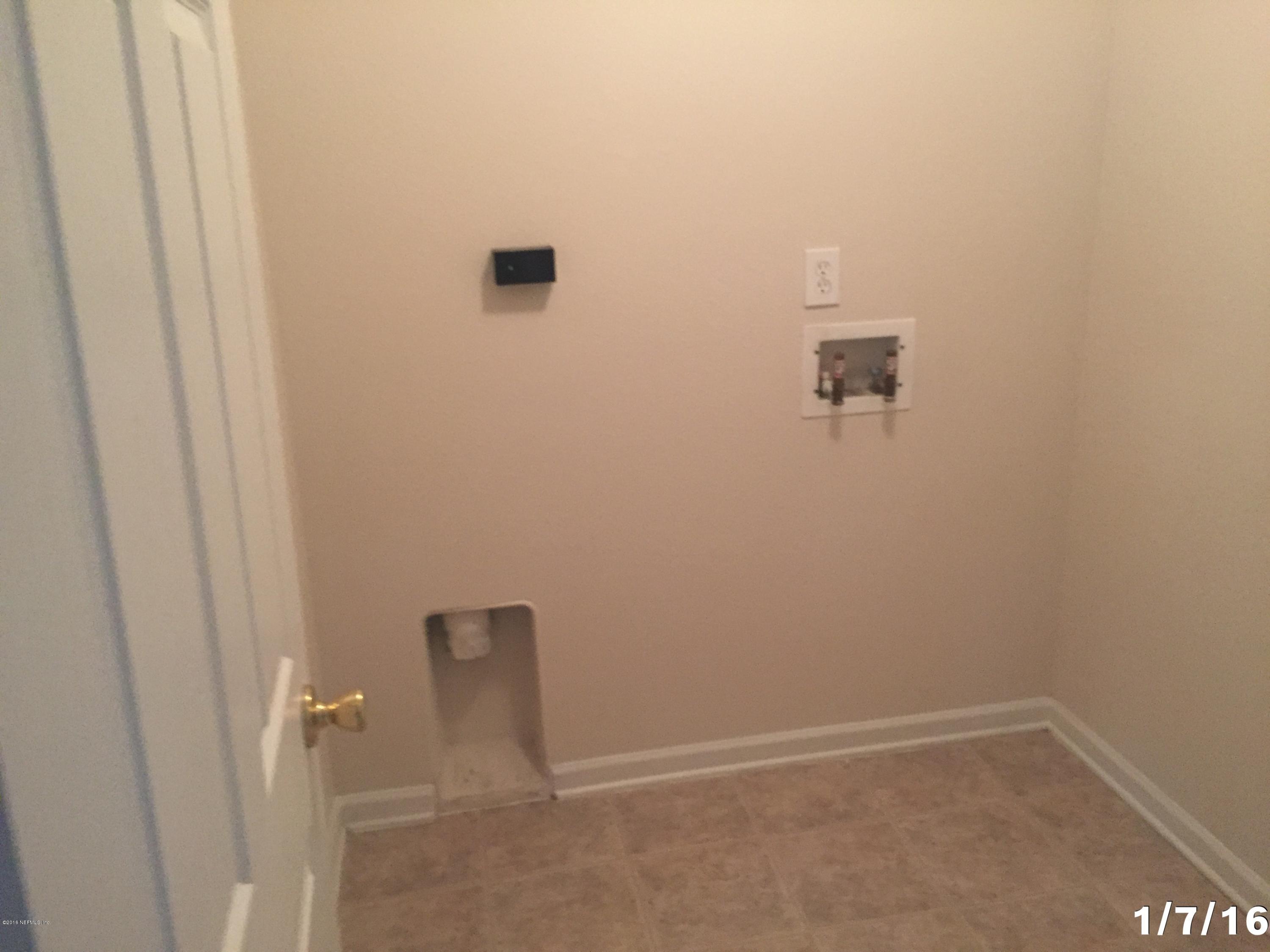 1938 River Rock Road Jacksonville, FL 32221 - Photo 8 of 19 IMG_6077