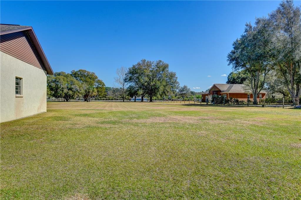 2519 Al Simmons Road Dover, FL 33527 - Photo 8 of 25 Gallery Image 8