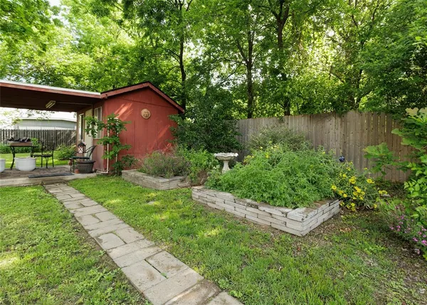$539,000 | 510 West Walnut Street, Decatur, TX 76234