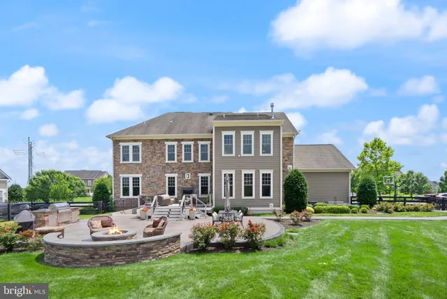 $2,050,000 | 41960 Barnsdale View Court, Ashburn, VA 20148