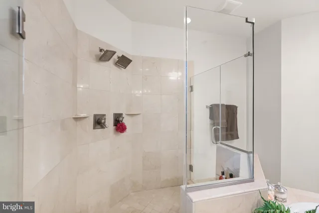 $2,050,000 | 41960 Barnsdale View Court, Ashburn, VA 20148