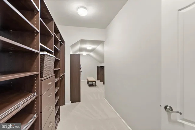 $2,050,000 | 41960 Barnsdale View Court, Ashburn, VA 20148