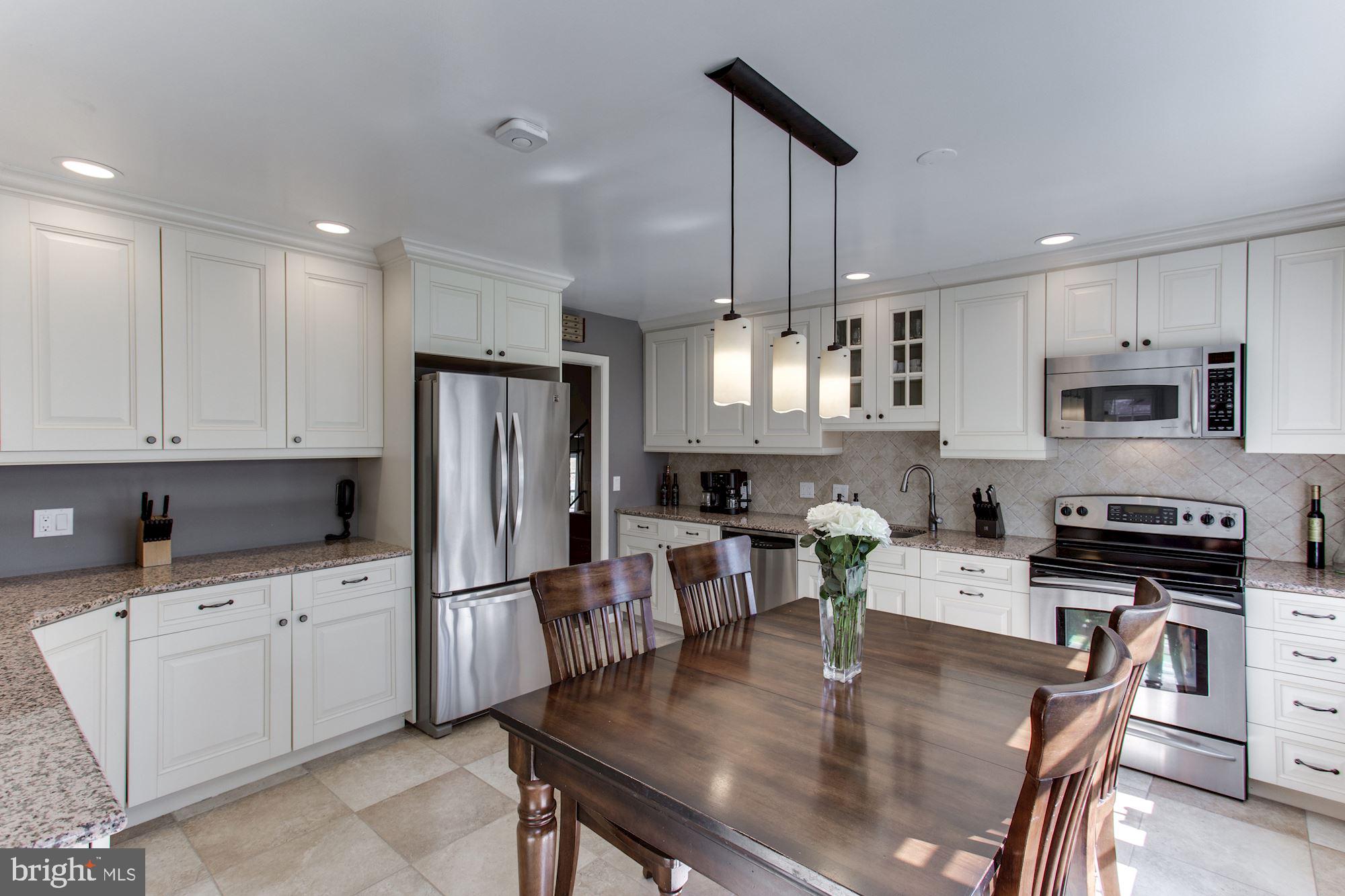 7510 Shadywood Road Bethesda, MD 20817 - Photo 13 of 39