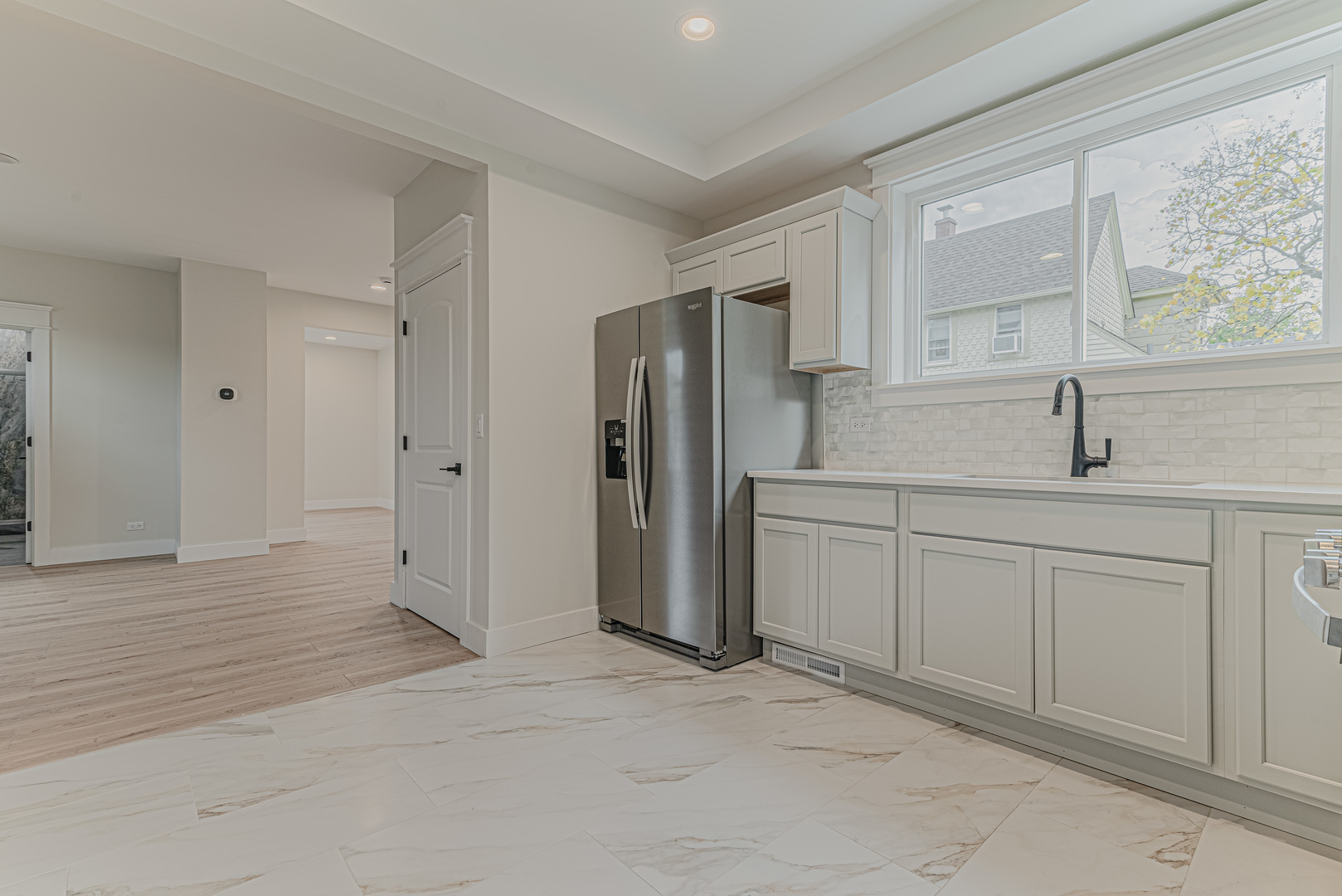 409 Algona Avenue Elgin, IL 60120 - Photo 14 of 31