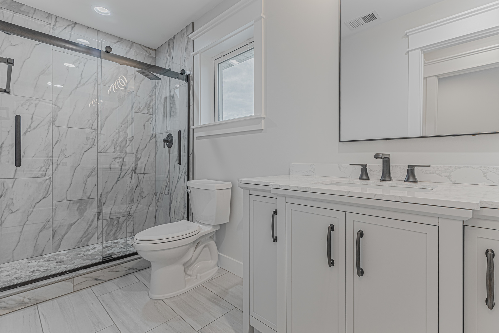 409 Algona Avenue Elgin, IL 60120 - Photo 23 of 31