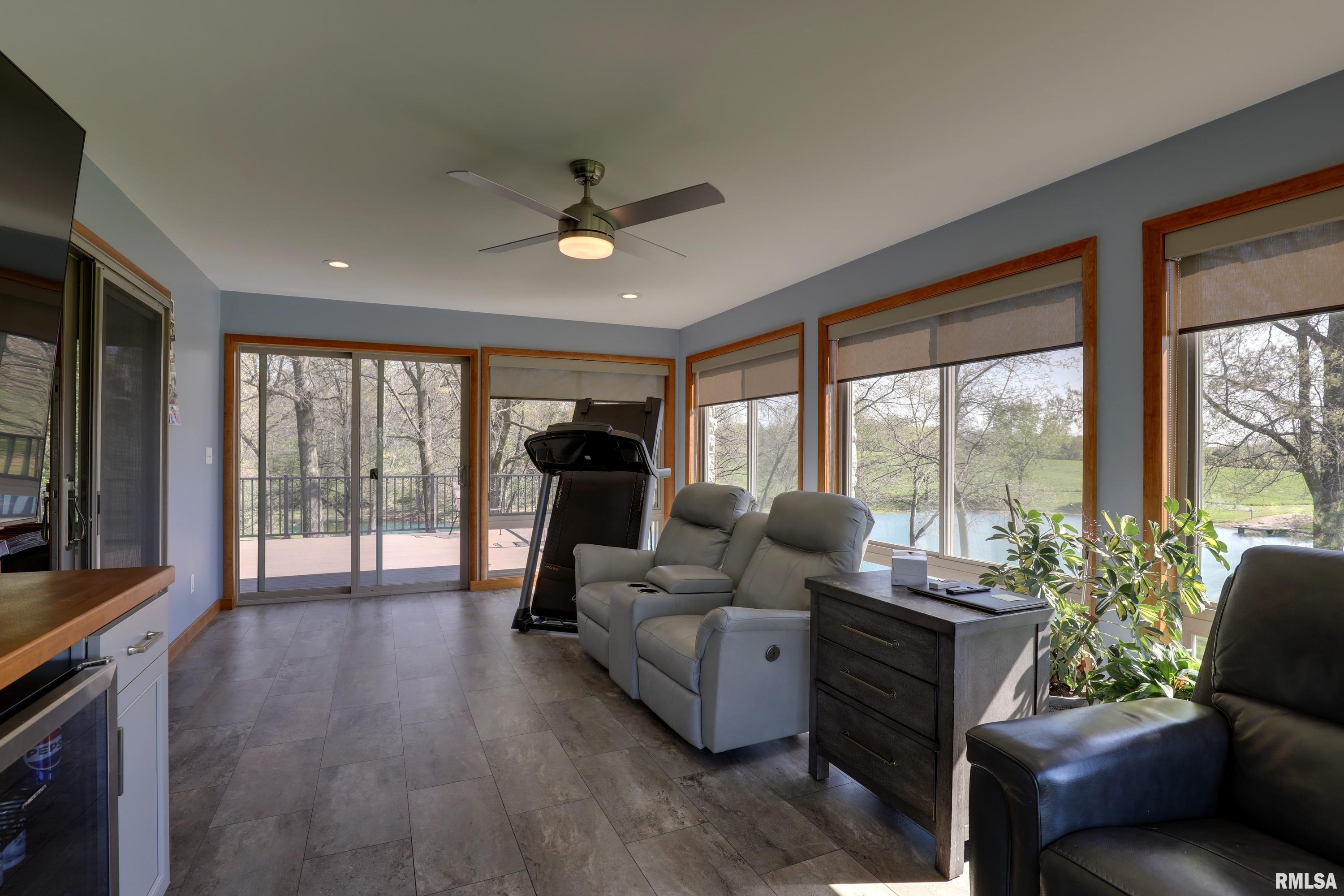 4729 Hidden Cove Road Quincy, IL 62305 - Photo 10 of 18