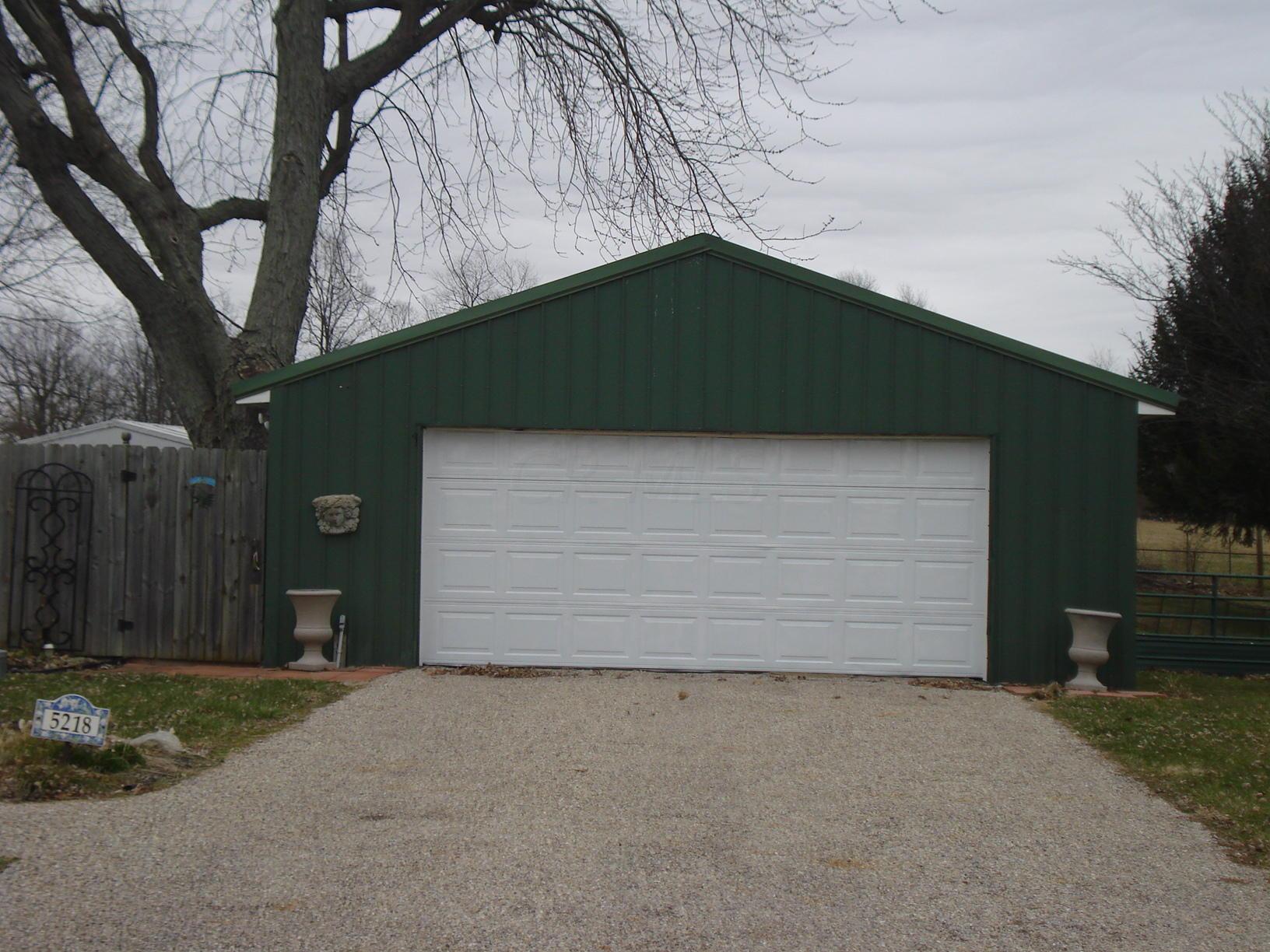 5218 Middle Urbana Road Springfield, OH 45502 - Photo 3 of 16