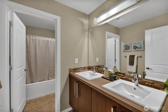 $850,000 | 10526 Southeast 277th Place, Kent, WA 98030