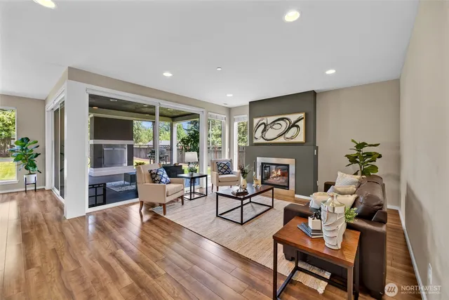 $850,000 | 10526 Southeast 277th Place, Kent, WA 98030