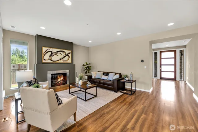 $850,000 | 10526 Southeast 277th Place, Kent, WA 98030