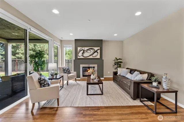 $850,000 | 10526 Southeast 277th Place, Kent, WA 98030