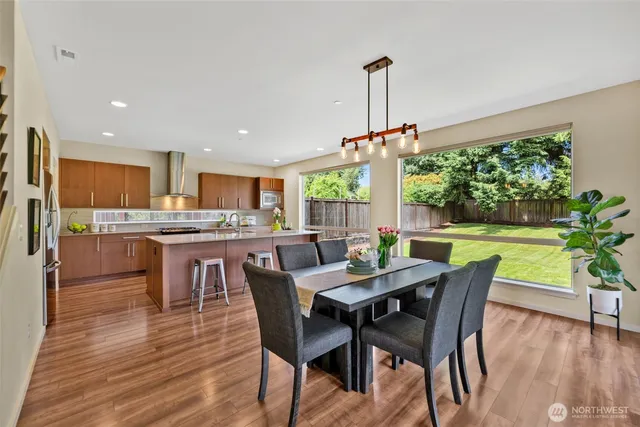 $850,000 | 10526 Southeast 277th Place, Kent, WA 98030