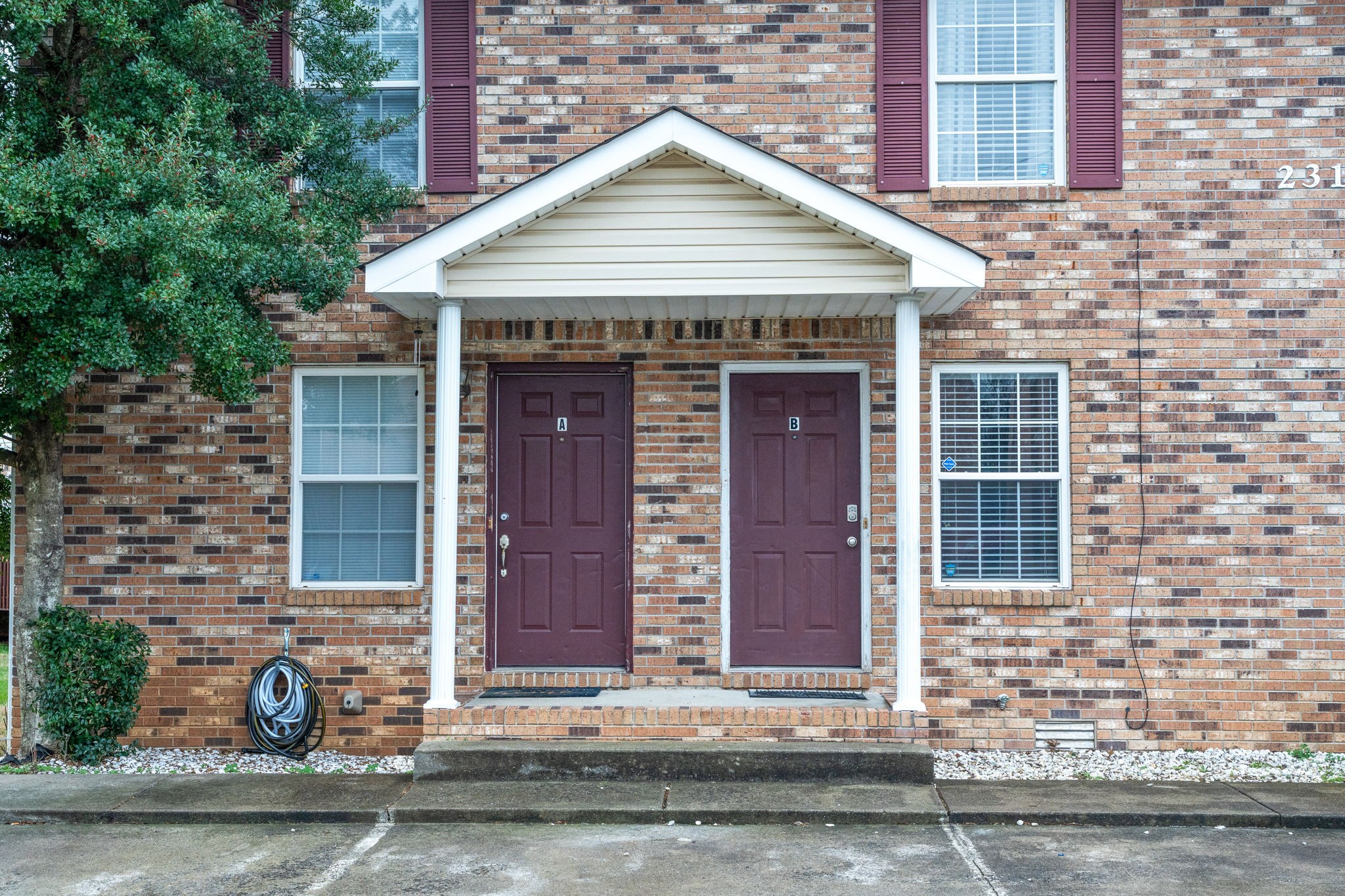 2311 Raleigh Court, Unit B Clarksville, TN 37043 - Photo 4 of 23