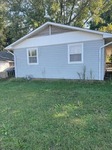 $65,000 | 300 South Ozark Street, Girard, KS 66743