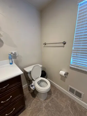 $2,800 | 2184 Cumberland Drive, Troy, MI 48085