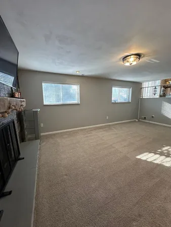 $2,800 | 2184 Cumberland Drive, Troy, MI 48085